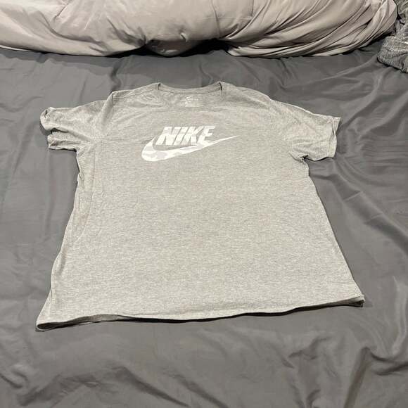 Nike - Picture 1 of 4
